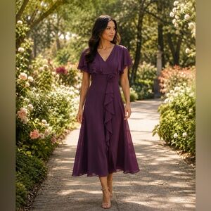 Vintage Midi Dress | Purple | Satin Slip
Tulip Sleeves | Layered | Size 6